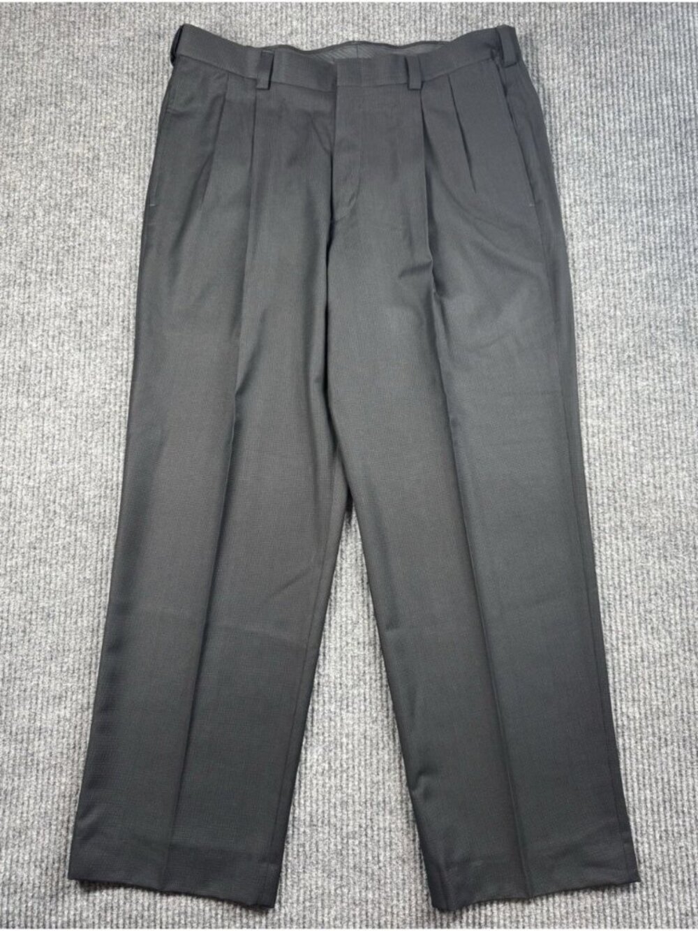 Haggar Dress Pants Men’s 36x30 Black Check Comfort Waistband Classic Fit NEW